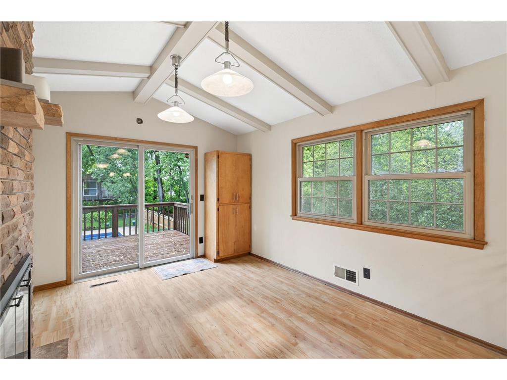 1504 Crystal Lake Road E Burnsville MN 55306 - Crystal 7088518 image17