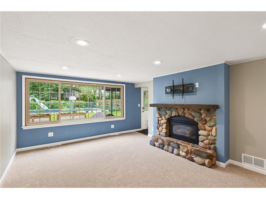 1504 Crystal Lake Road E Burnsville MN 55306 - Crystal 7088518 image18