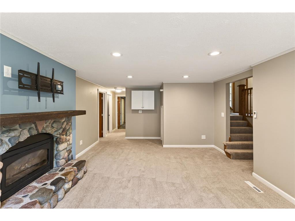 1504 Crystal Lake Road E Burnsville MN 55306 - Crystal 7088518 image22