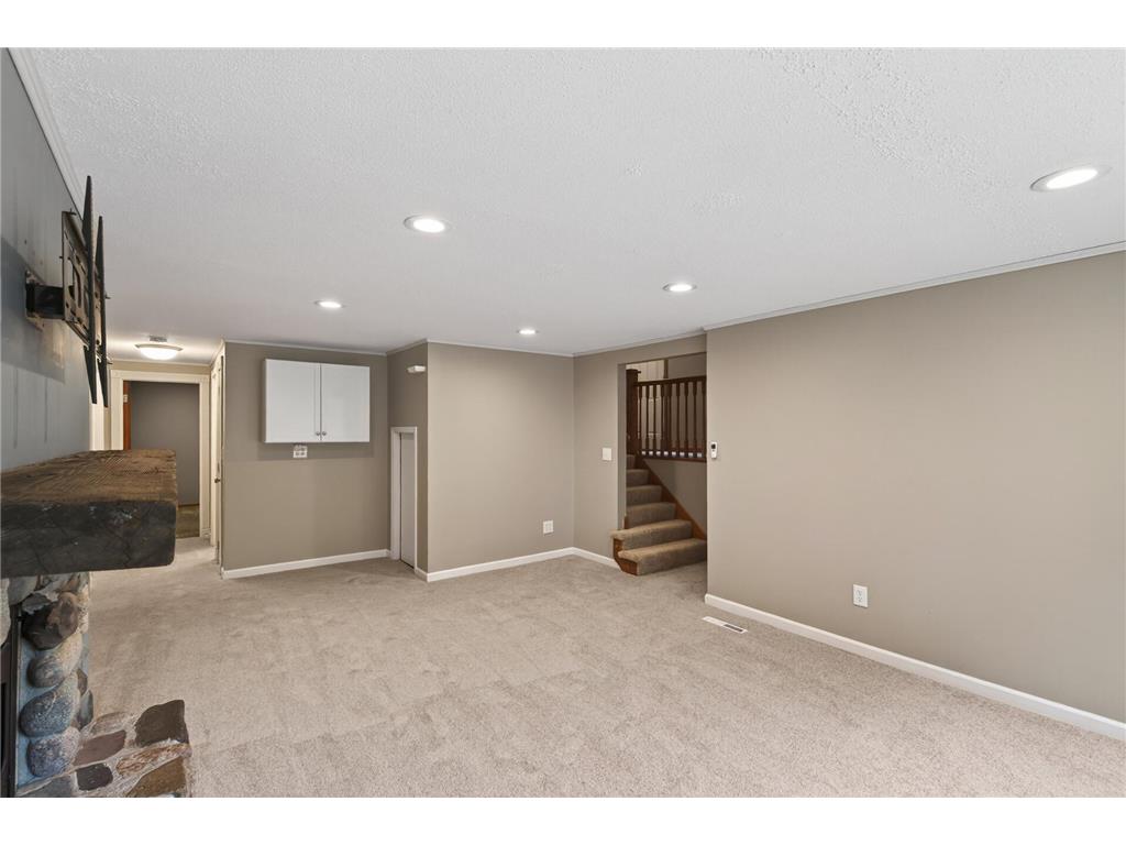 1504 Crystal Lake Road E Burnsville MN 55306 - Crystal 7088518 image23