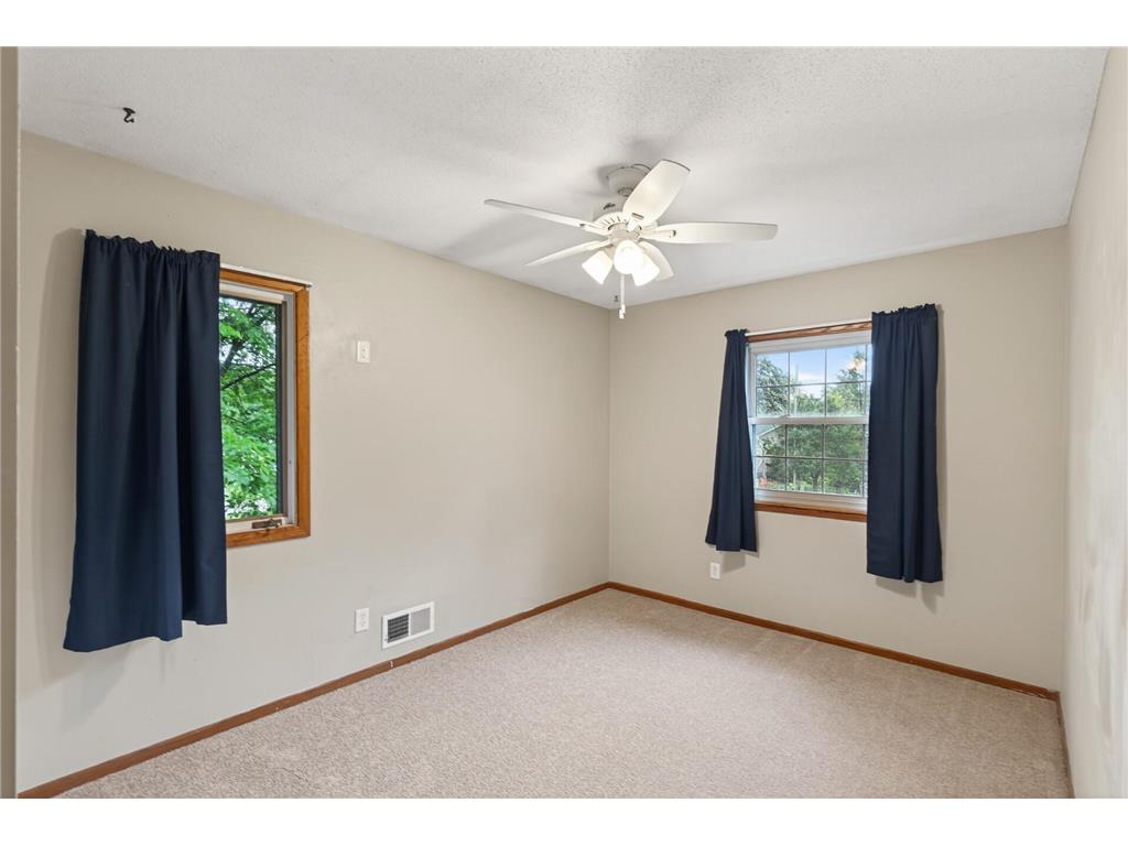 1504 Crystal Lake Road E Burnsville MN 55306 - Crystal 7088518 image30