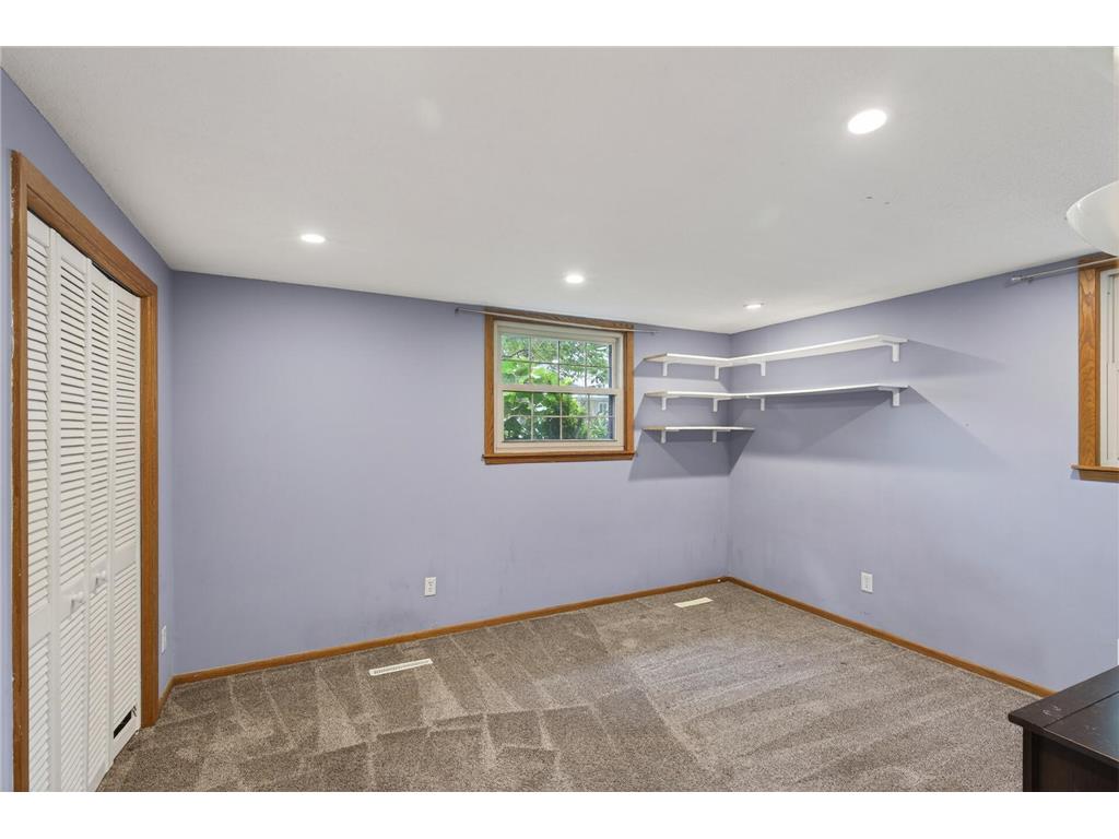 1504 Crystal Lake Road E Burnsville MN 55306 - Crystal 7088518 image33