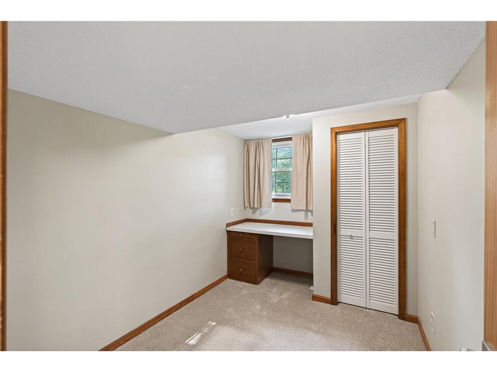 1504 Crystal Lake Road E Burnsville MN 55306 - Crystal 7088518 image37