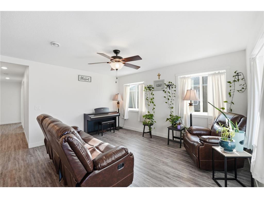 1504 Jasmine Drive Alexandria MN 56308 7062422 image10