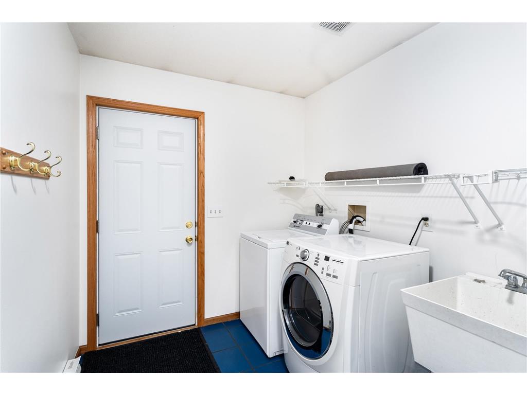1504 Minneapolis Avenue Duluth MN 55803 7064637 image24