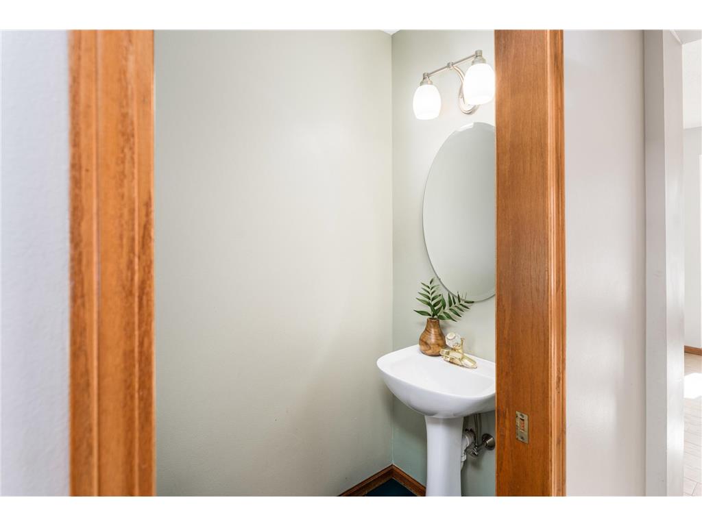1504 Minneapolis Avenue Duluth MN 55803 7064637 image28