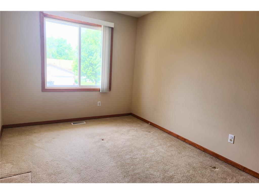 1504 Roundhouse Circle Shakopee MN 55379 7093782 image13