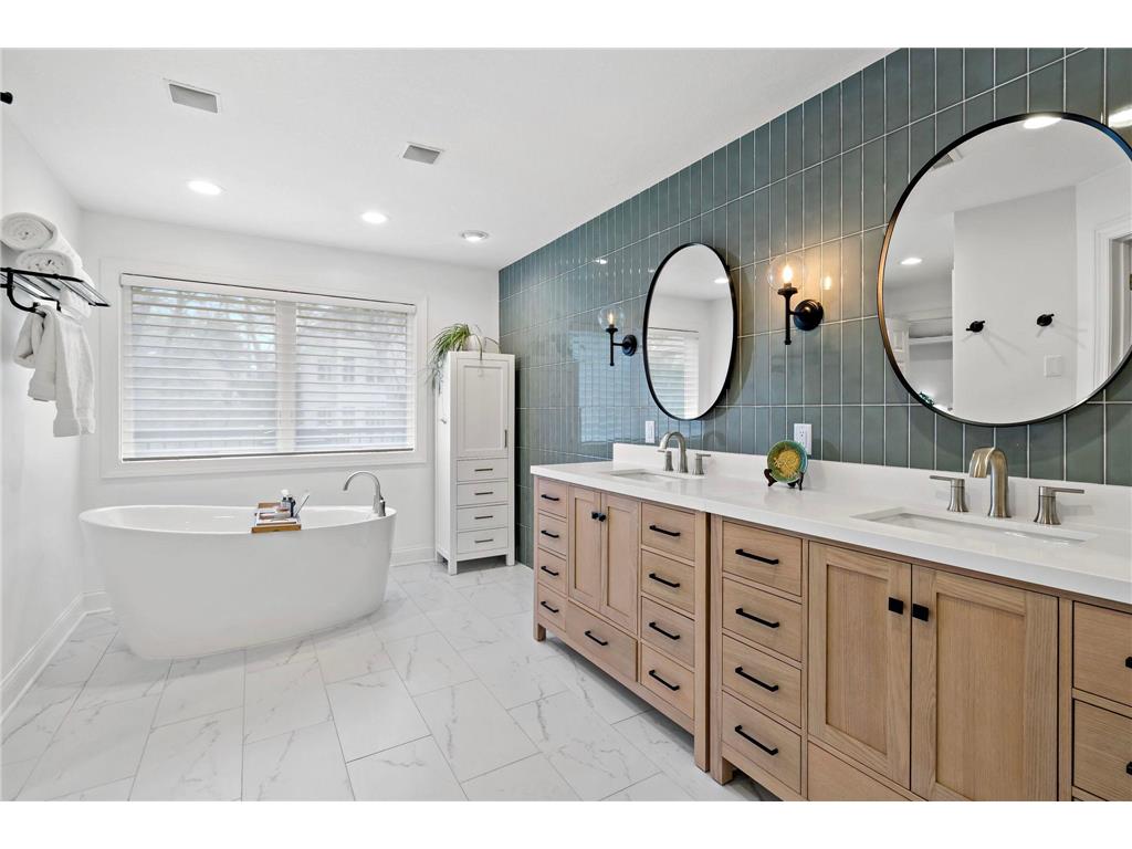 1504 Summit Oaks Court Burnsville MN 55337 7069951 image30