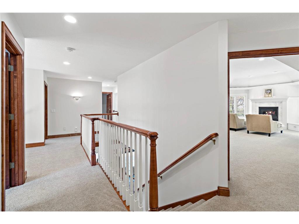 1504 Summit Oaks Court Burnsville MN 55337 7069951 image35