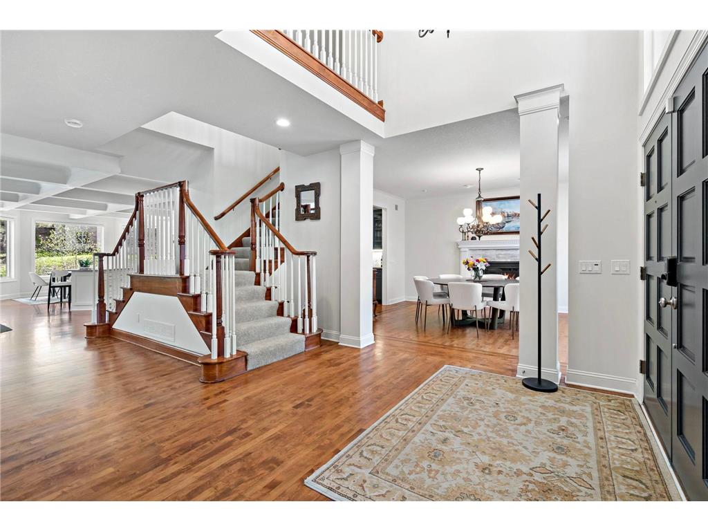 1504 Summit Oaks Court Burnsville MN 55337 7069951 image4