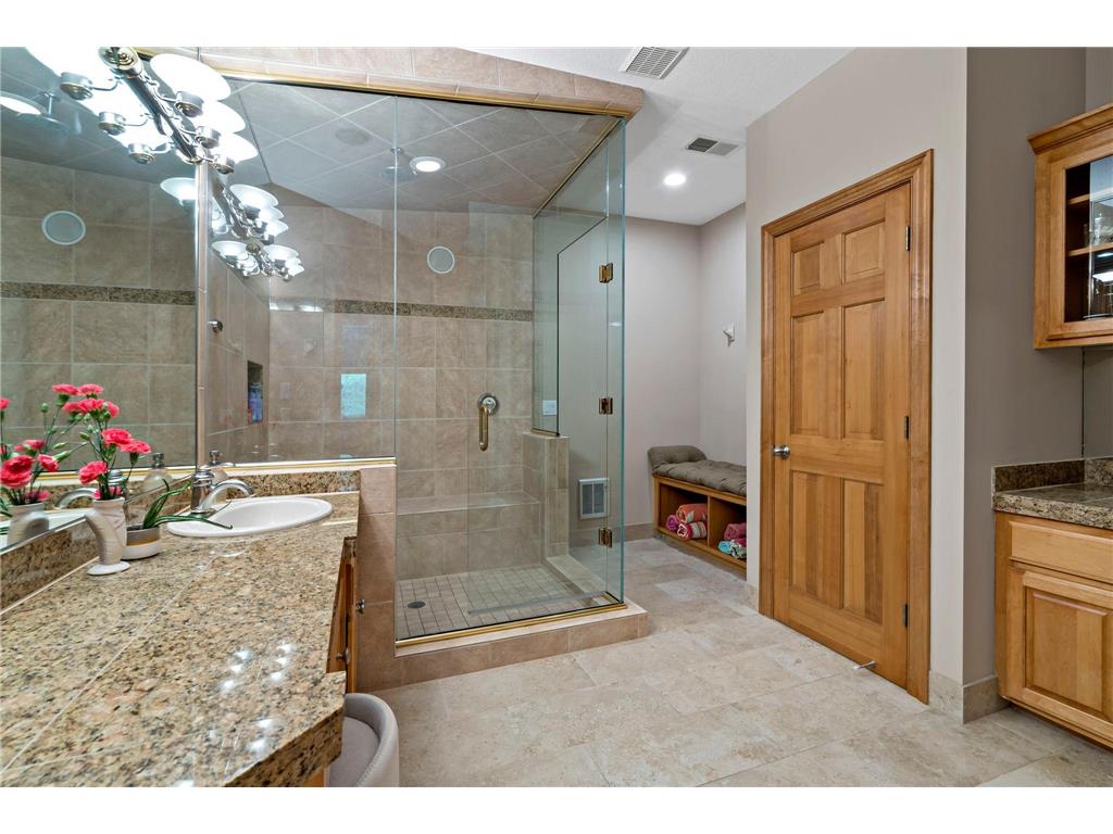 1504 Summit Oaks Court Burnsville MN 55337 7069951 image56