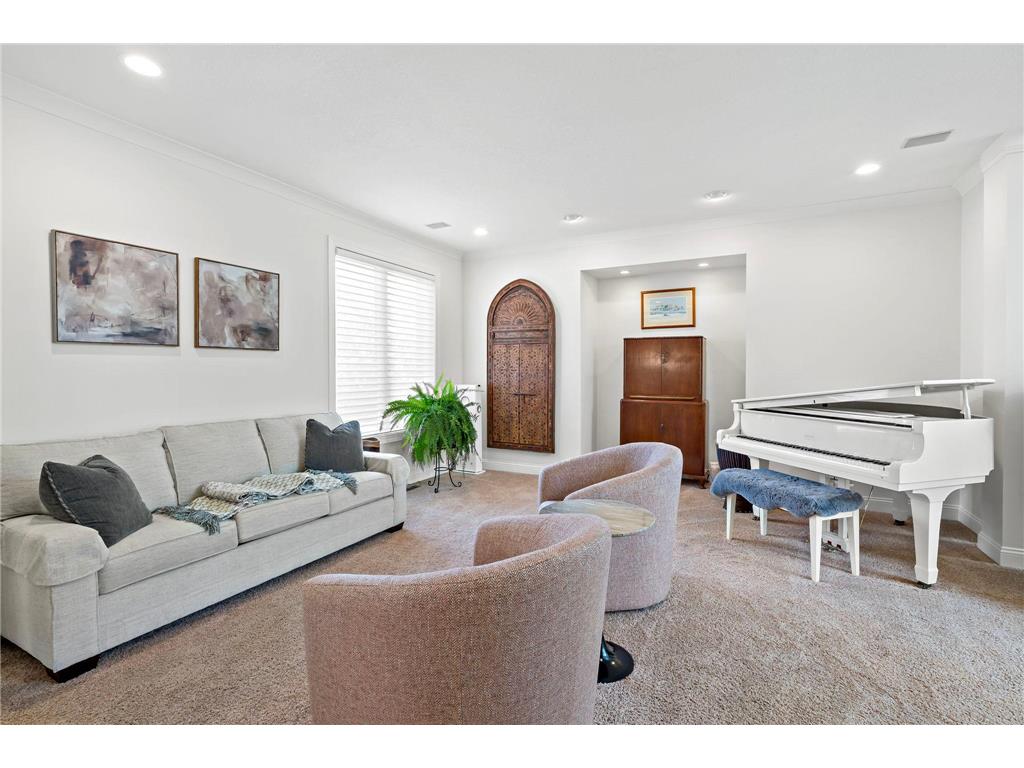 1504 Summit Oaks Court Burnsville MN 55337 7069951 image9