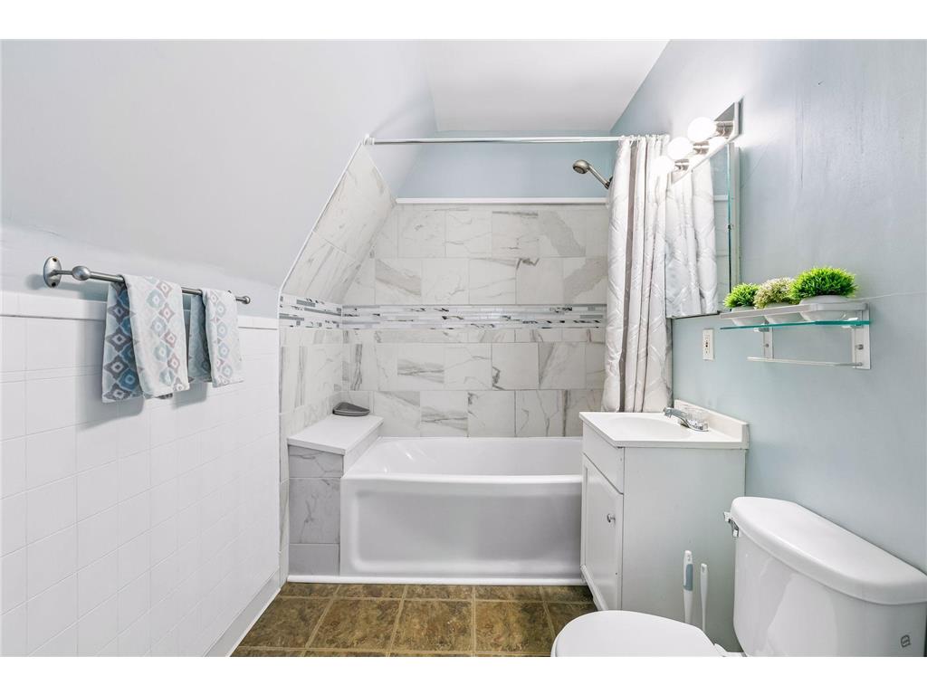 1505 Sherburne Avenue Saint Paul MN 55104 7066377 image13