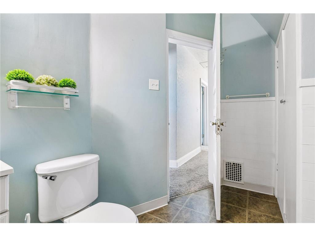 1505 Sherburne Avenue Saint Paul MN 55104 7066377 image14