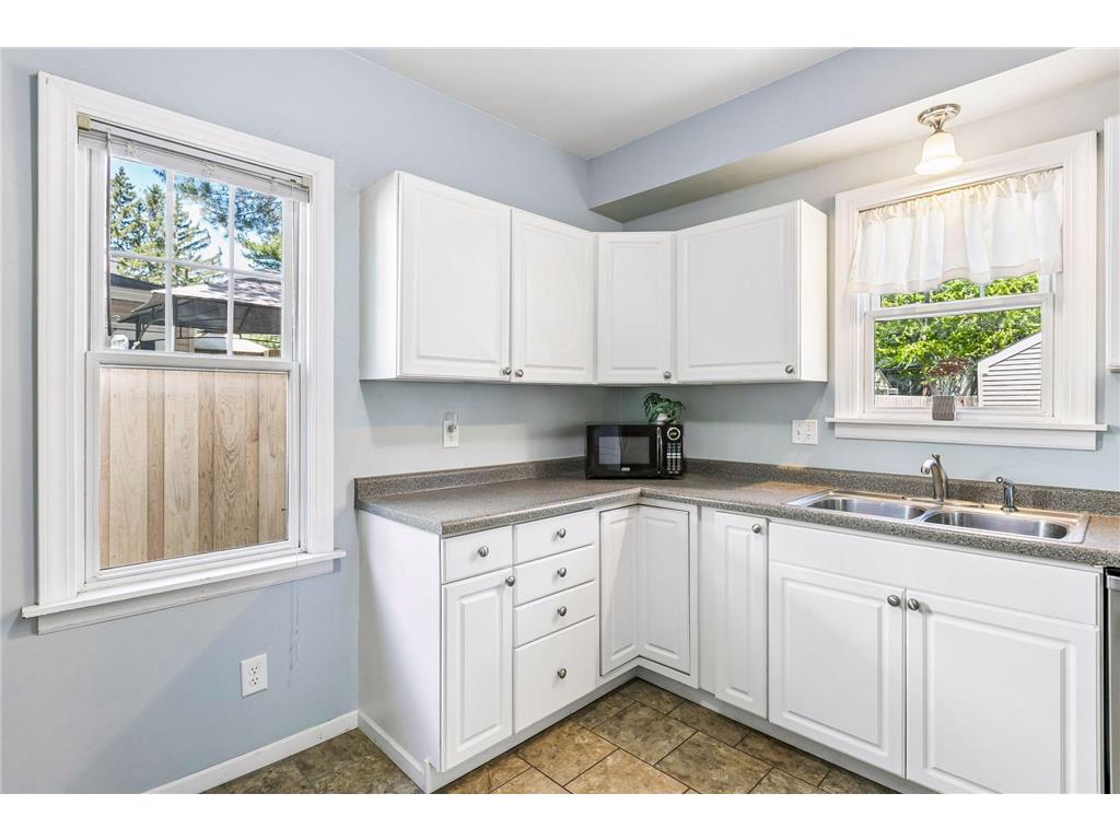 1505 Sherburne Avenue Saint Paul MN 55104 7066377 image9
