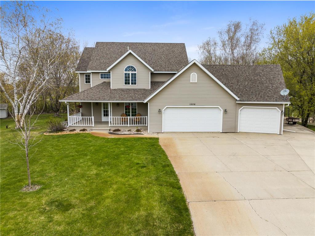 1506 Mc Auliffe Place NW Alexandria MN 56308 7068230 image1