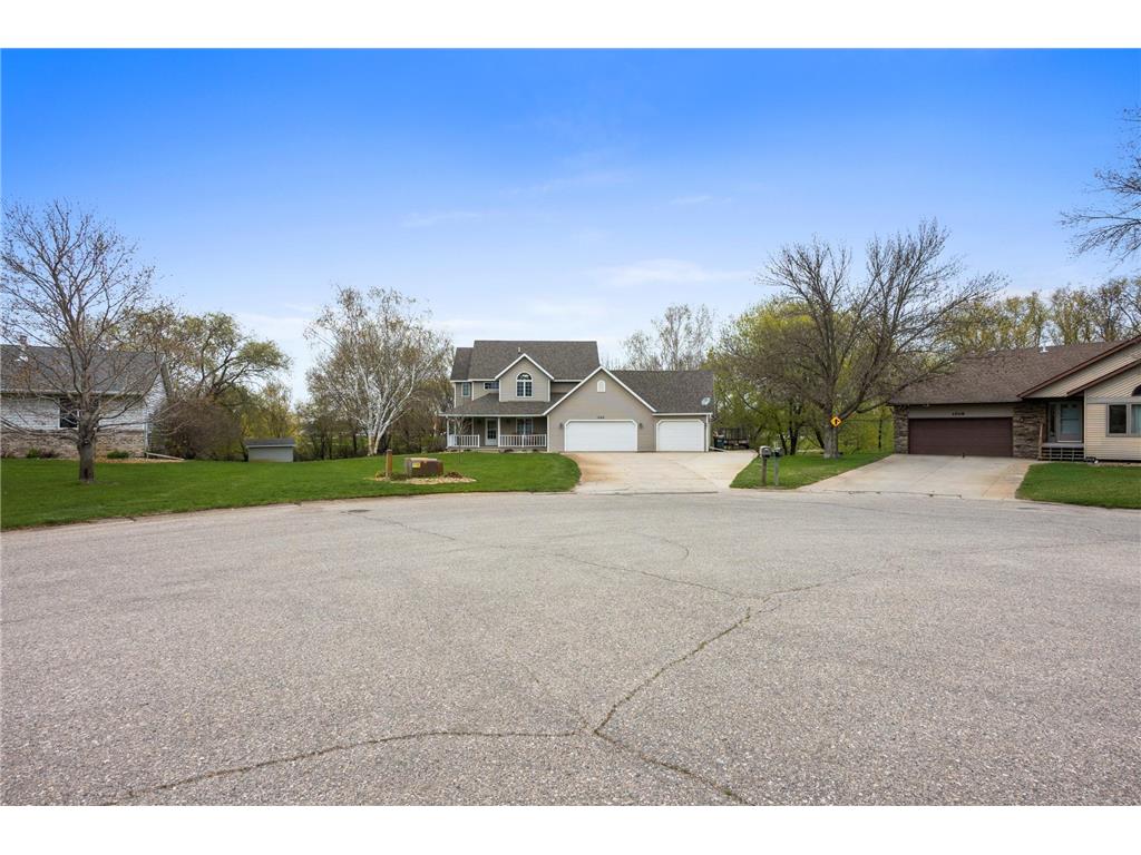 1506 Mc Auliffe Place NW Alexandria MN 56308 7068230 image2