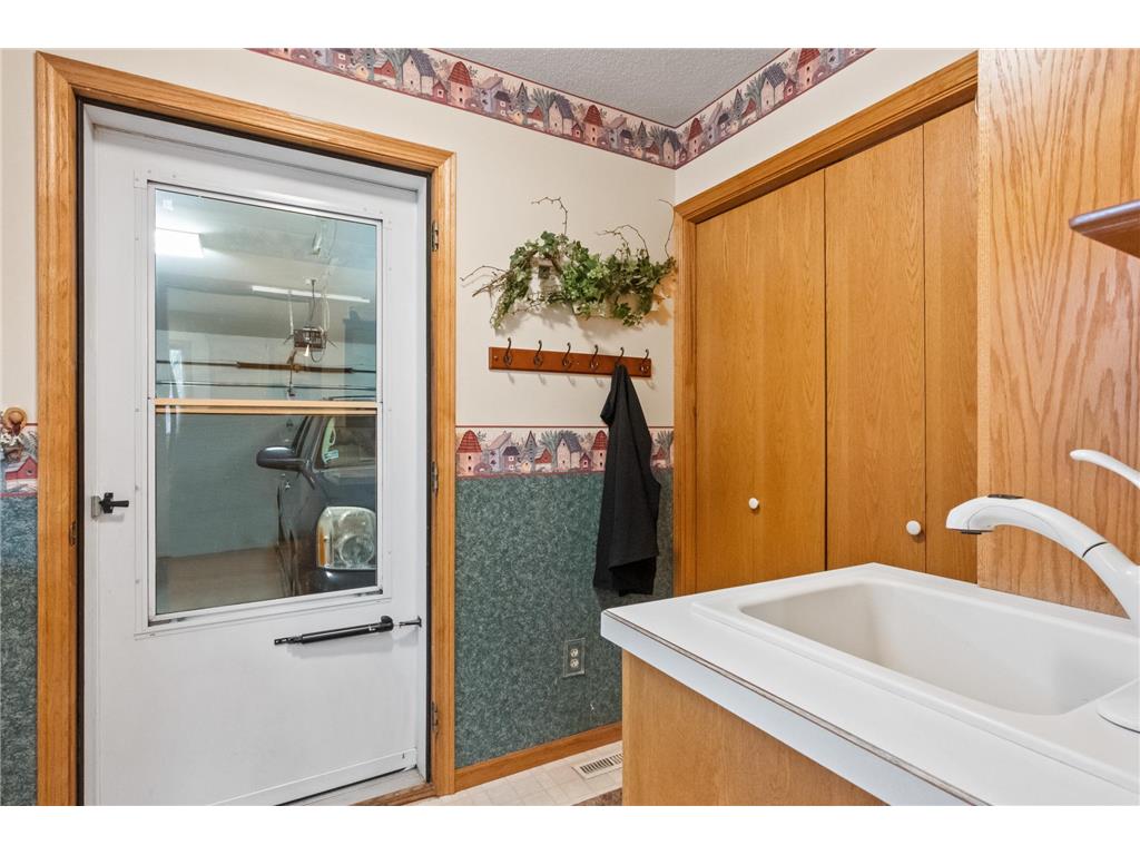 1506 Mc Auliffe Place NW Alexandria MN 56308 7068230 image24