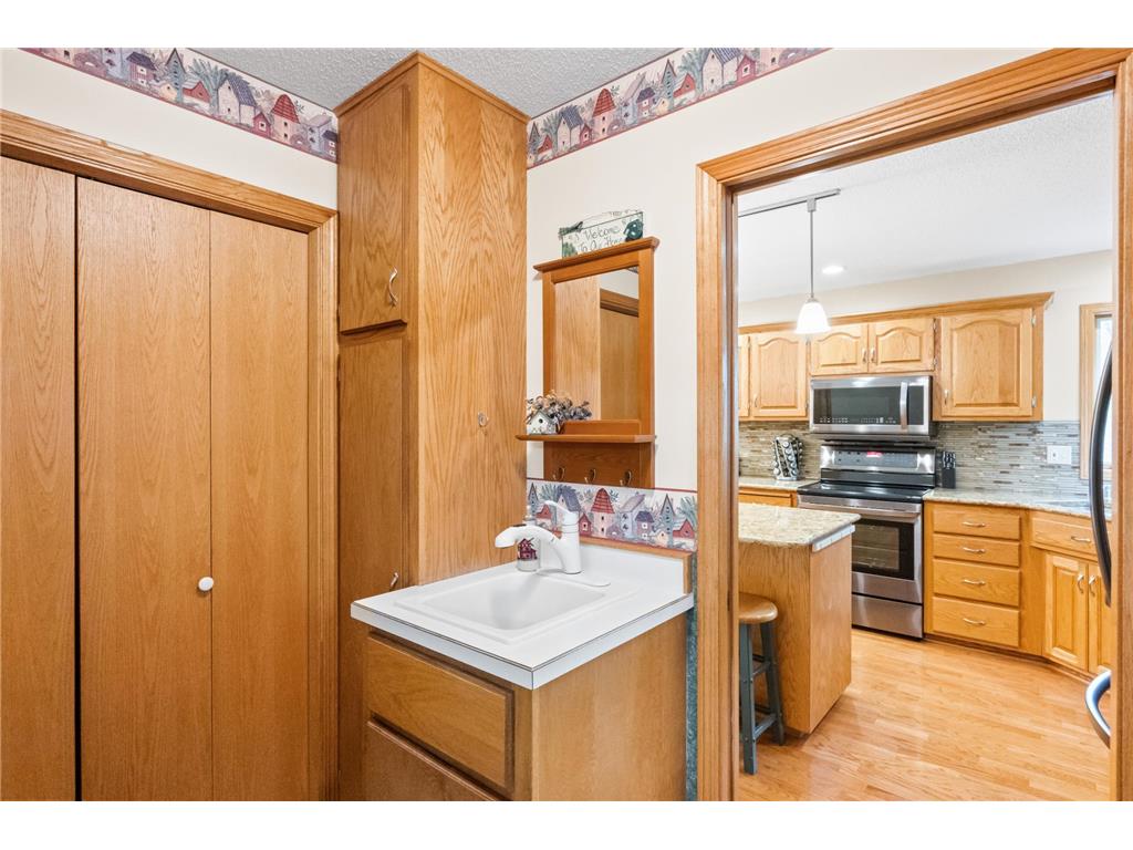 1506 Mc Auliffe Place NW Alexandria MN 56308 7068230 image25