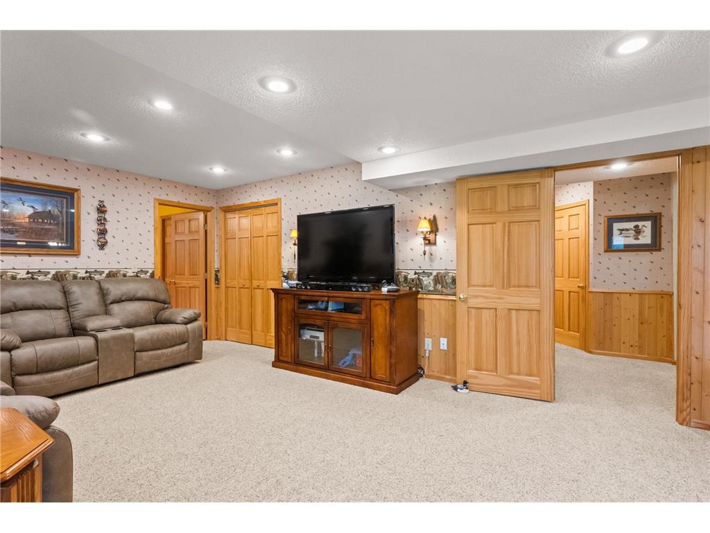 1506 Mc Auliffe Place NW Alexandria MN 56308 7068230 image39
