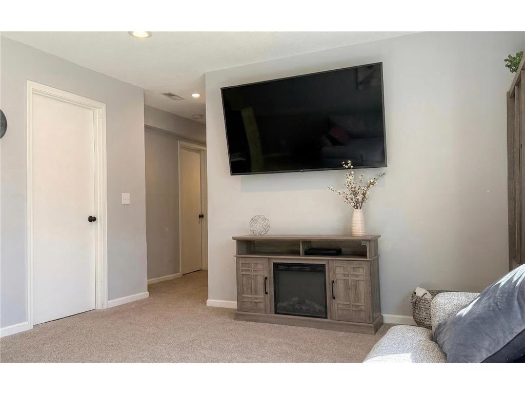 15064 92nd Place N Maple Grove MN 55369 7038666 image14