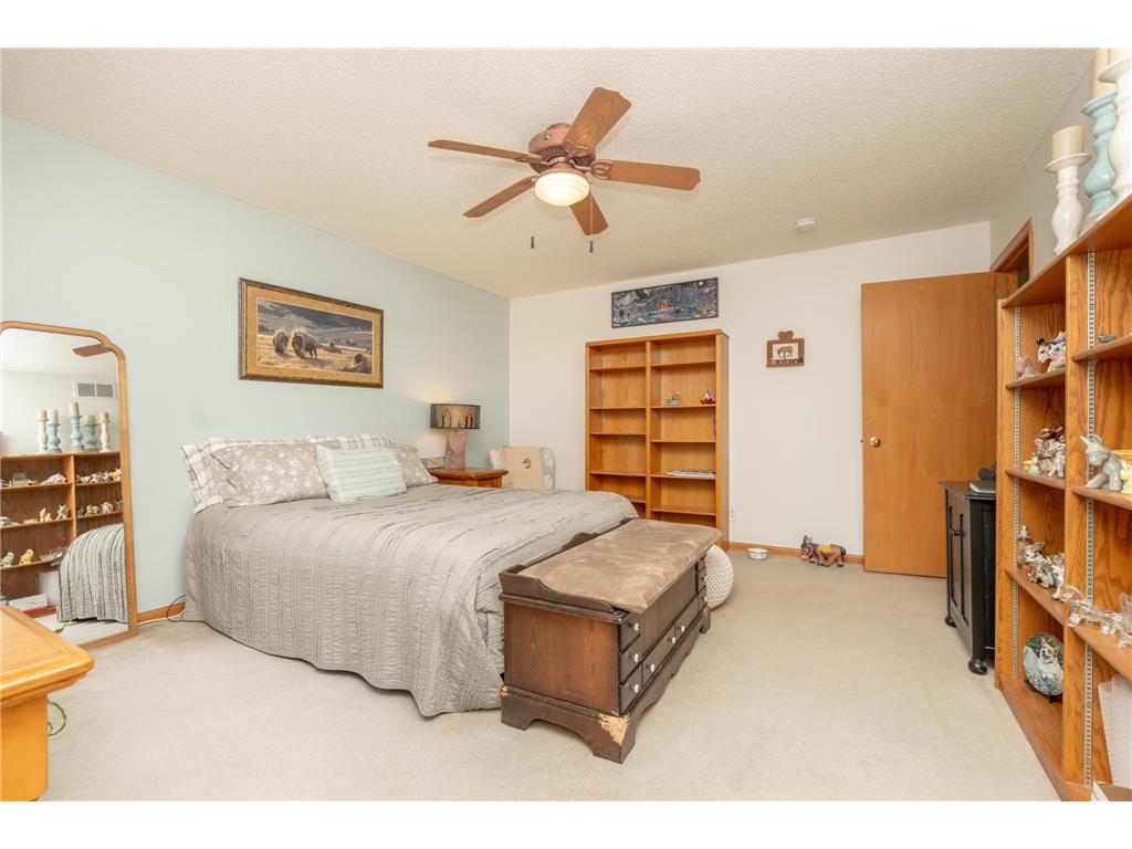 1507 Dublin Court Shakopee MN 55379 7055796 image18