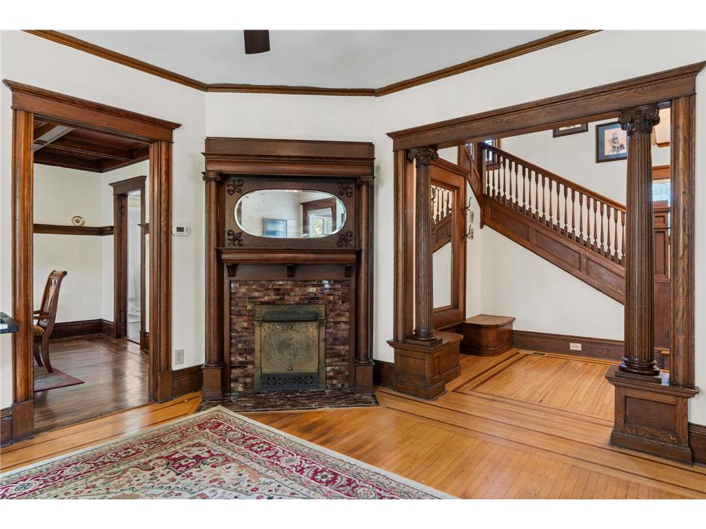 1507 Girard Avenue N Minneapolis MN 55411 7106455 image16