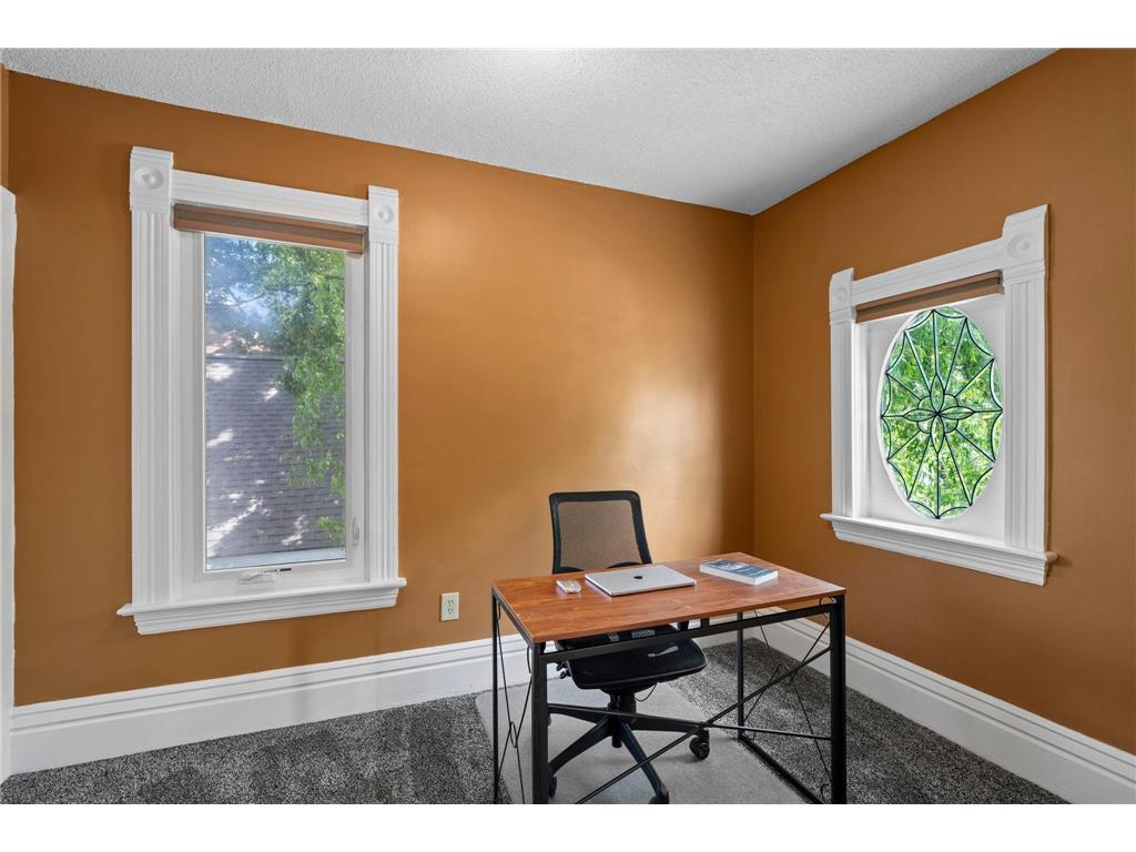 1507 Girard Avenue N Minneapolis MN 55411 7106455 image28