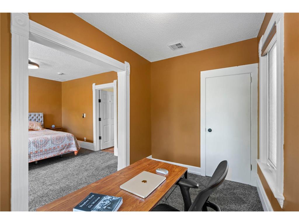 1507 Girard Avenue N Minneapolis MN 55411 7106455 image29