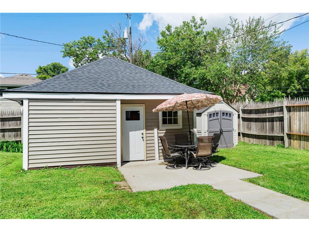 1507 Girard Avenue N Minneapolis MN 55411 7106455 image39