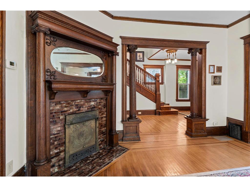 1507 Girard Avenue N Minneapolis MN 55411 7106455 image48