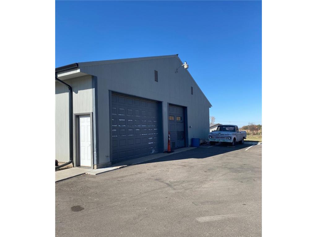 1507 Saint Paul Road Faribault MN 55021 6696116 image4