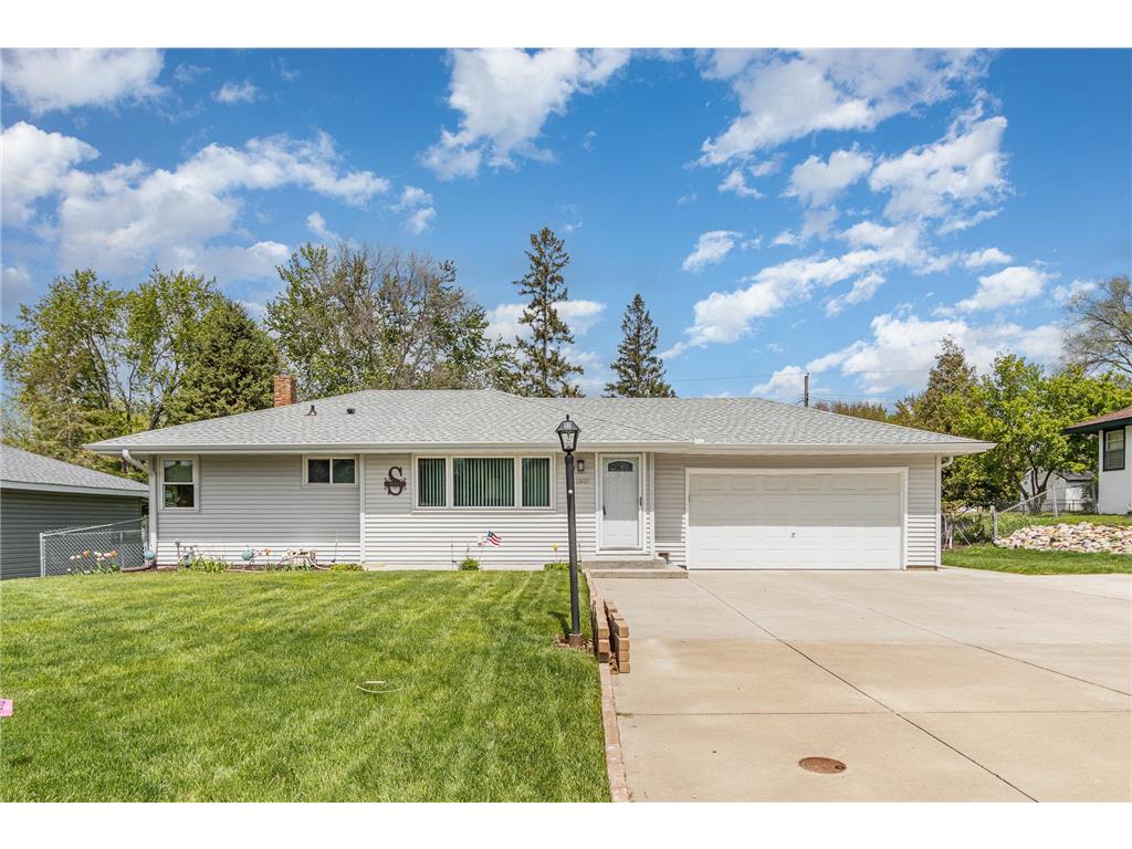 1507 Viking Drive E Maplewood MN 55109 6532322 image1