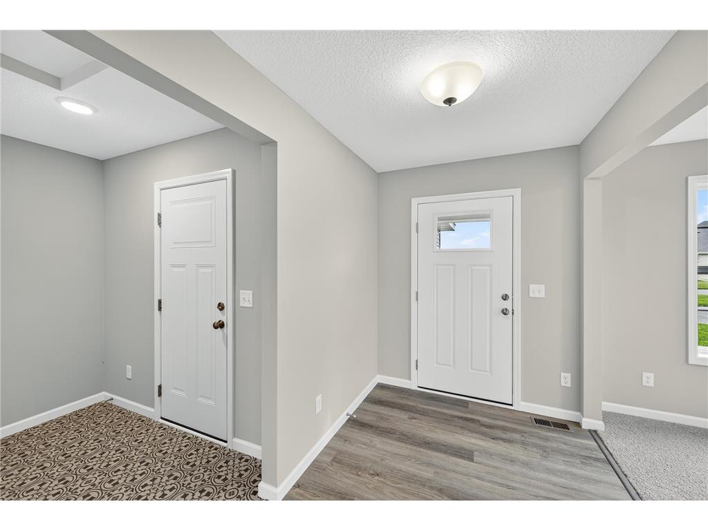 1507 Woods Road NE Isanti MN 55040 7077181 image4