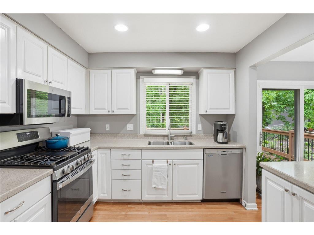 15074 Woodhill Trail Eden Prairie MN 55346 7077555 image10