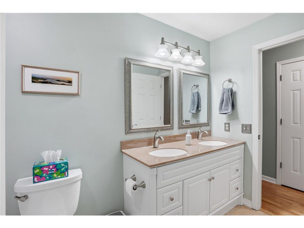15074 Woodhill Trail Eden Prairie MN 55346 7077555 image33