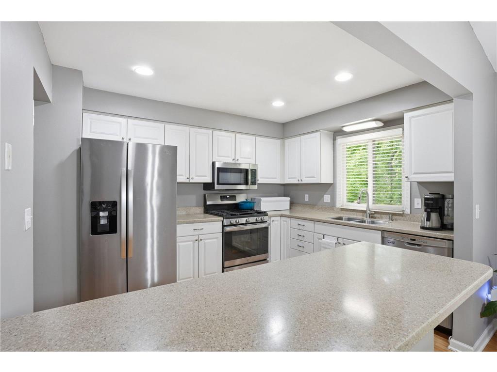 15074 Woodhill Trail Eden Prairie MN 55346 7077555 image9