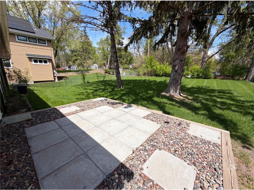 1508 Boone Avenue N Golden Valley MN 55427 7020908 image24