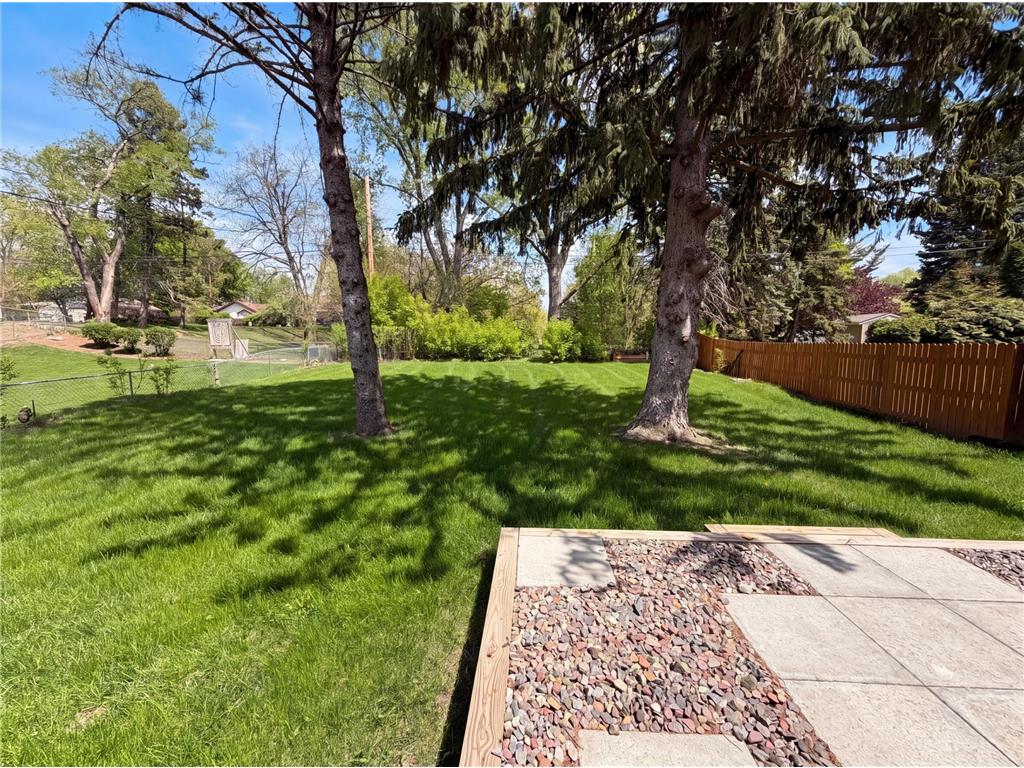 1508 Boone Avenue N Golden Valley MN 55427 7020908 image25
