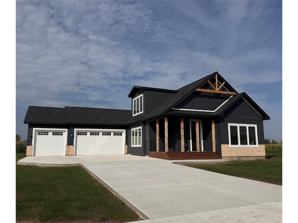 1508 Ellis Avenue Marshall MN 56258 6694056 image1