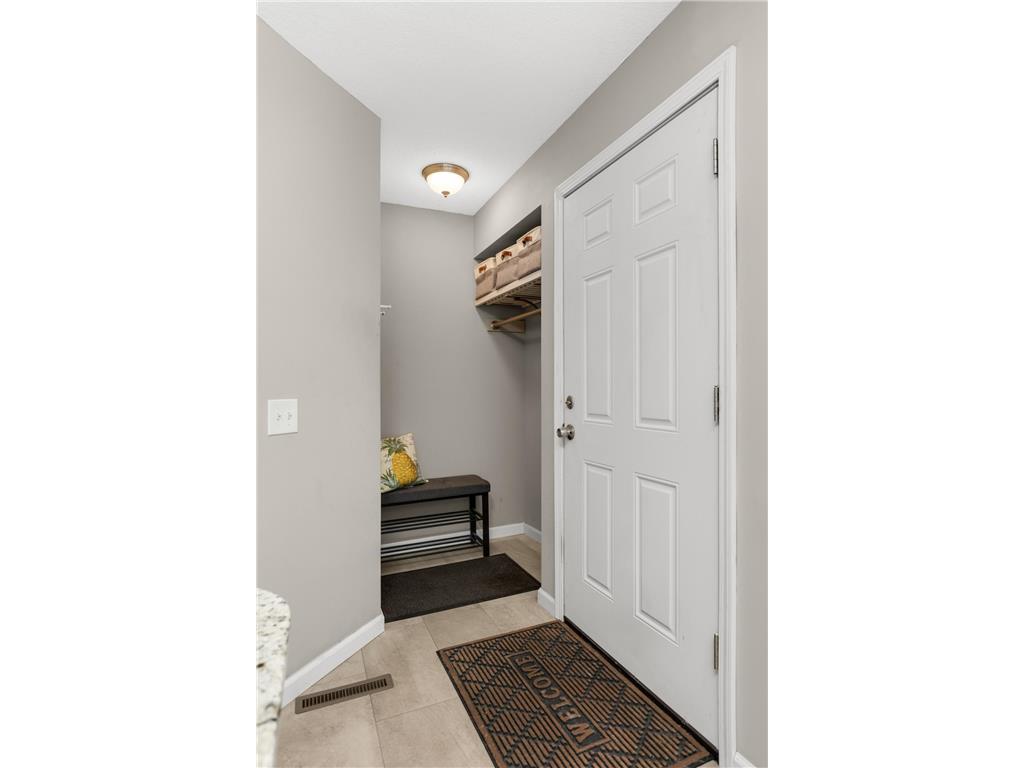 1508 Joseph Street Burnsville MN 55306 - Crystal 7080475 image28