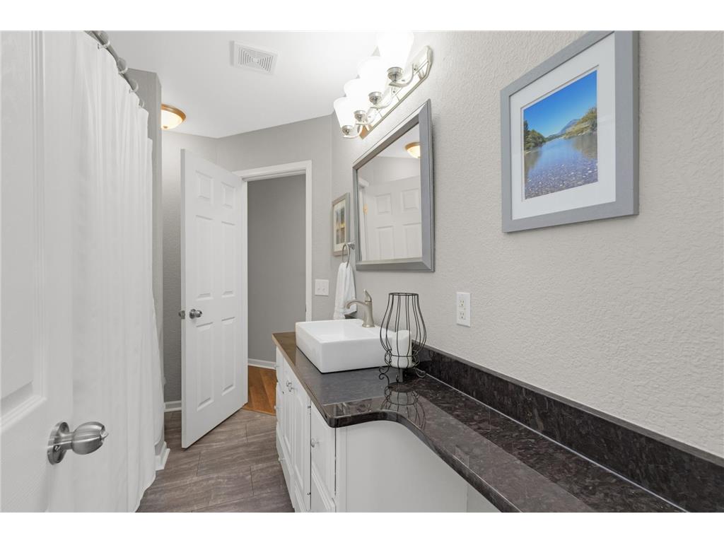 1508 Joseph Street Burnsville MN 55306 - Crystal 7080475 image36