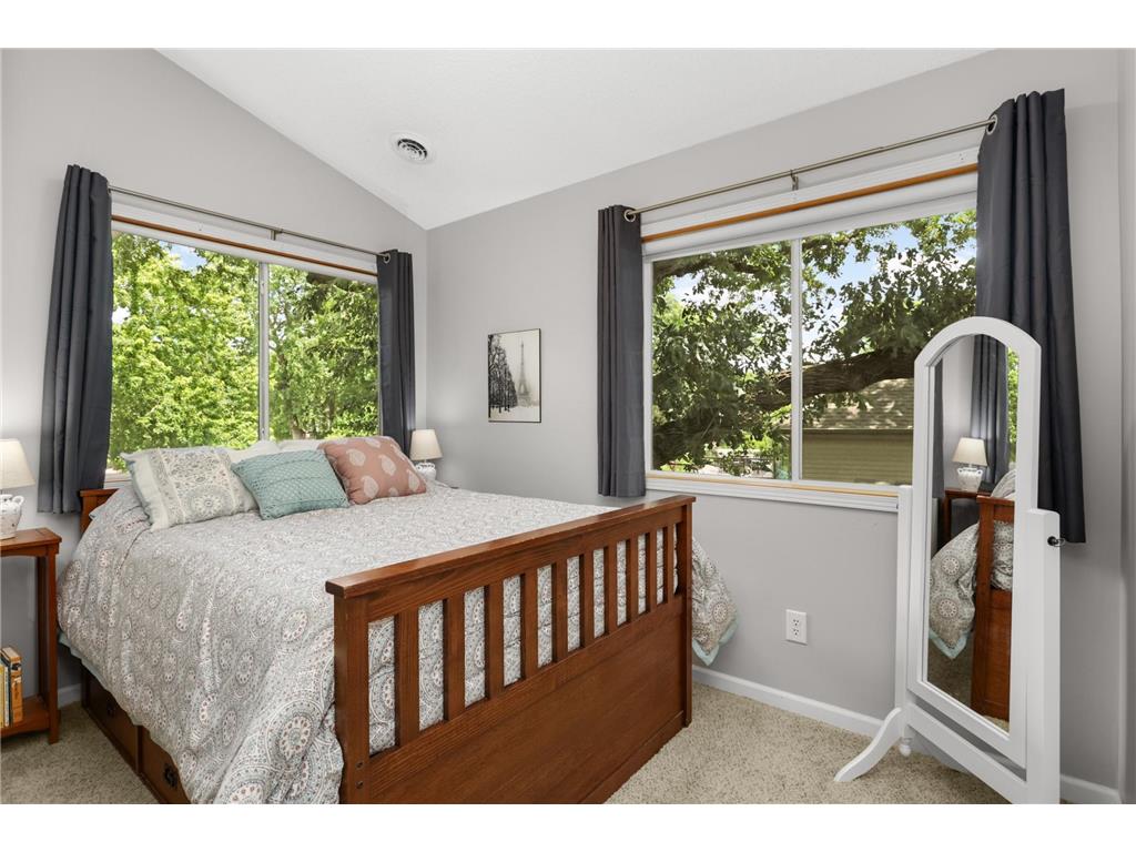 1508 Joseph Street Burnsville MN 55306 - Crystal 7080475 image37