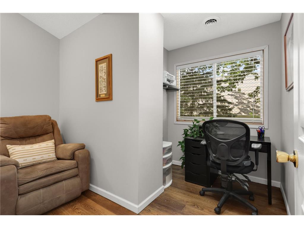 1508 Joseph Street Burnsville MN 55306 - Crystal 7080475 image38