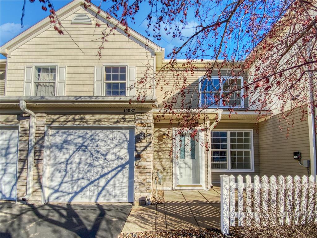 15087 Dunwood Trail #103 Apple Valley MN 55124 6486969 image1