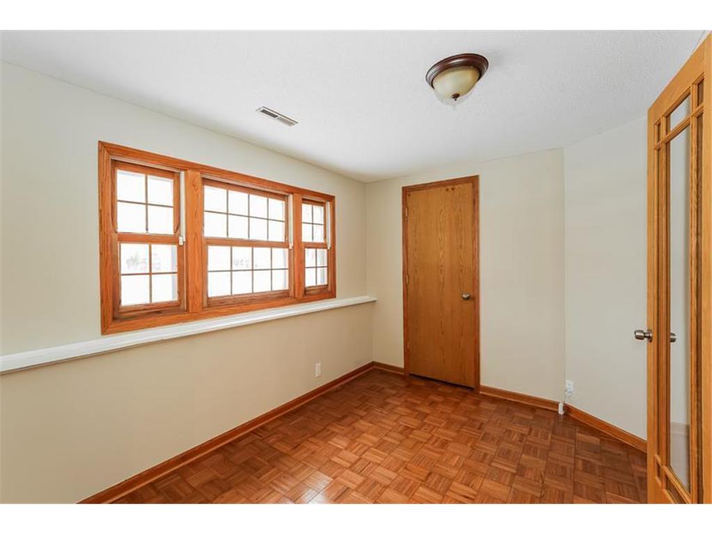 1509 80th Avenue N Brooklyn Park MN 55444 7001704 image10