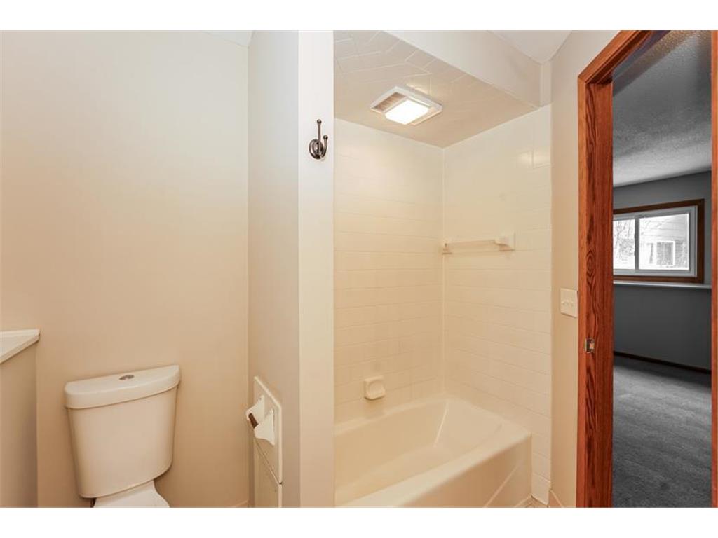 1509 80th Avenue N Brooklyn Park MN 55444 7001704 image14