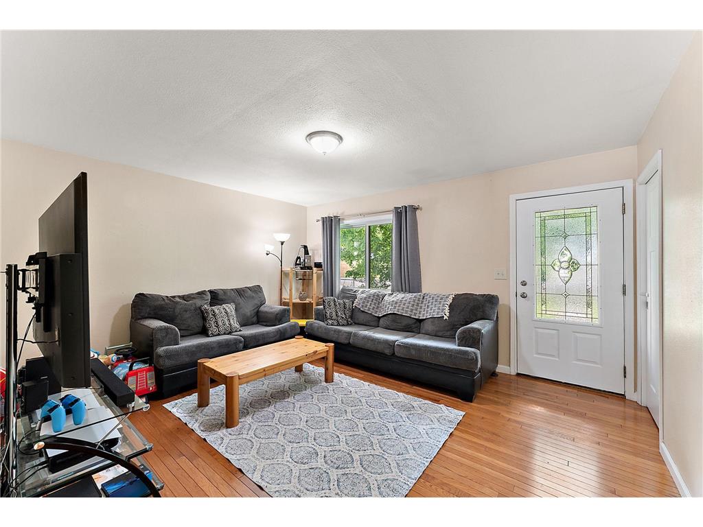 1509 Concord Street S South Saint Paul MN 55075 7075841 image4