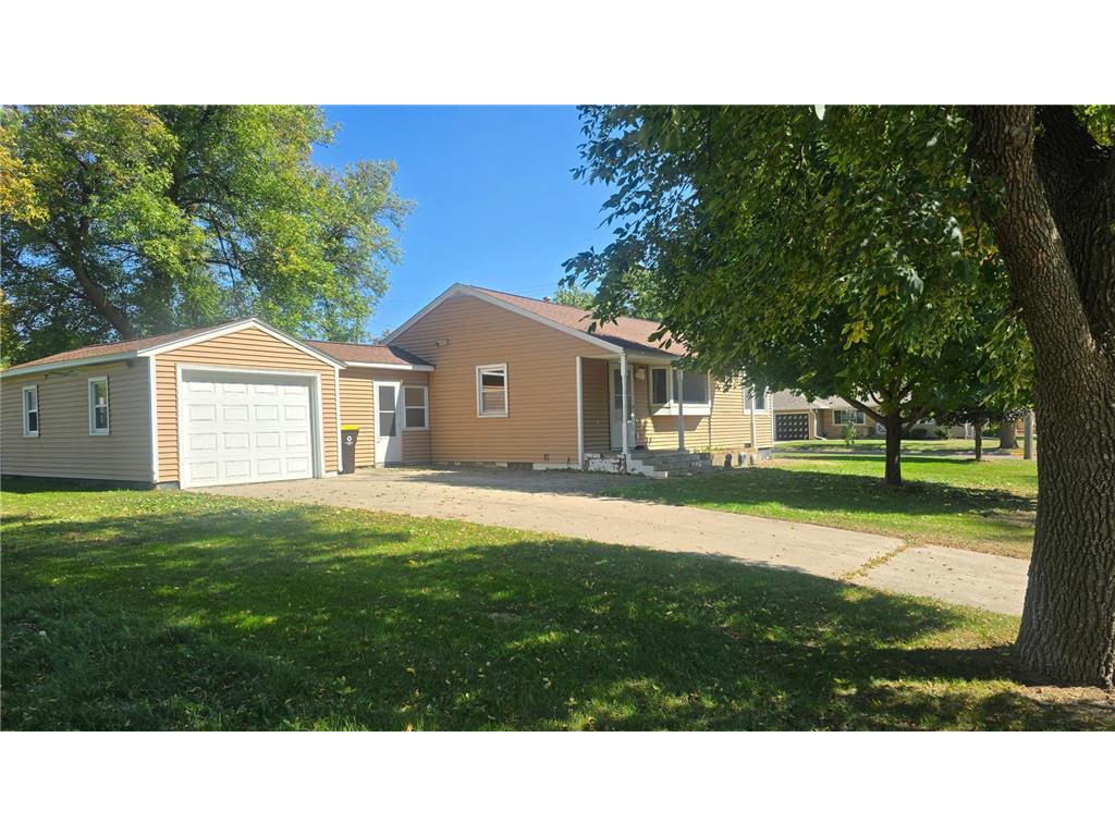 151 Chestnut Street E Trimont MN 56176 6779525 image2