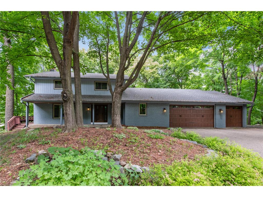151 Choctaw Circle Chanhassen MN 55317 - Lotus Lake 7095761 image1